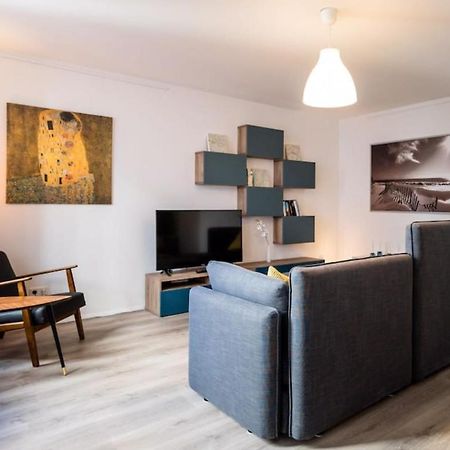 Homefy Oldtown Apartment - 6 People - 2 Bath - Balcony - Top Location Dusseldorf Exterior photo