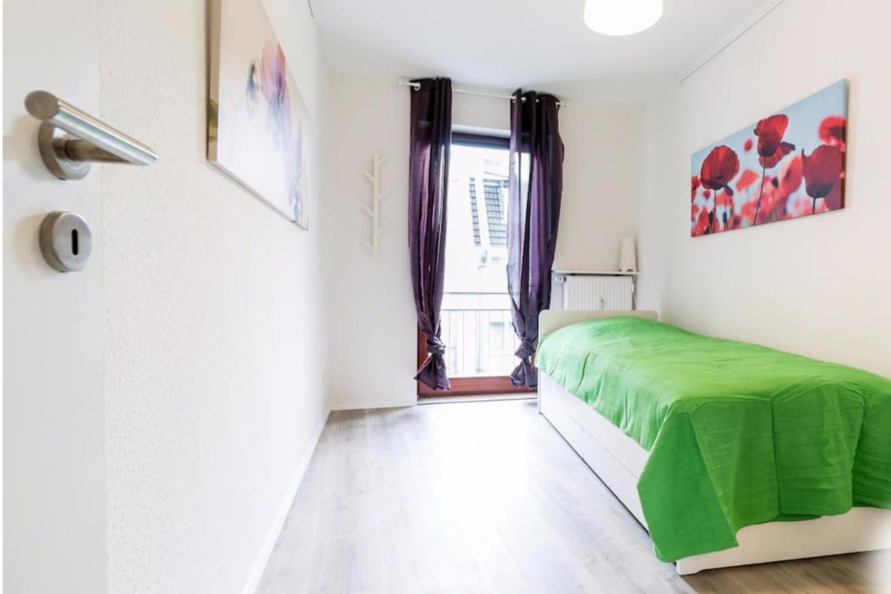 Homefy Oldtown Apartment - 6 People - 2 Bath - Balcony - Top Location Dusseldorf Exterior photo