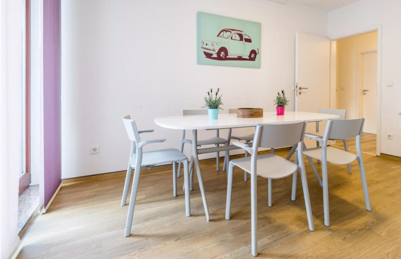 Homefy Oldtown Apartment - 6 People - 2 Bath - Balcony - Top Location Dusseldorf Exterior photo